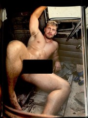 GARAGE BDE VIRILE GIRTH 13 LONG BULGE UNCUT ERECT SWEAT JOCK MUSCLE Paul Freeman