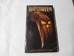 Halloween Movie Novelization by Curtis Richards A Bantam Book 1979 Paperback
