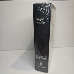New Moon by Stephenie Meyer Collector’s Edition Deluxe Slipcase Cloth Cover