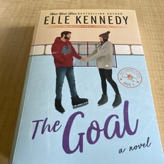 The Goal (Off-Campus) by Elle Kennedy, Bloom Books, YA Fiction Novel, PB