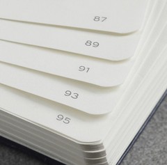 Classic Notebook A5 5.75 x 8.25 in. 123 numbered pages (Paper,Plain,Ink)